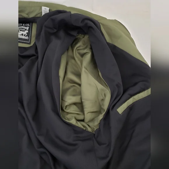 Levi's Jacket, water-resistant, fully lined. Unisex, EUC! - Picture 8 of 15